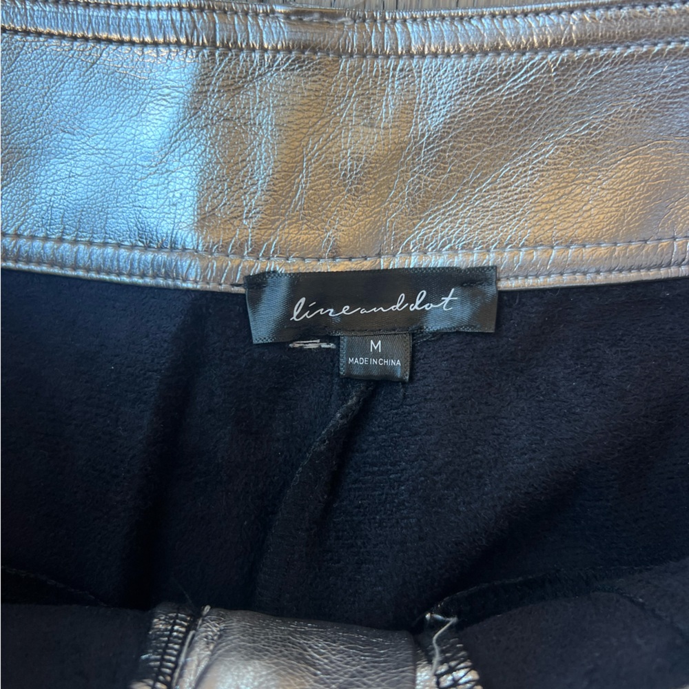 Women's Silver Metallic Pants - Picture 10 of 12